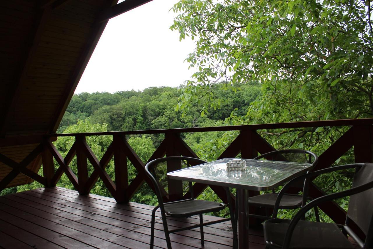 Nagy-Magyarorszag Park Bed & Breakfast Isztimer Exterior photo