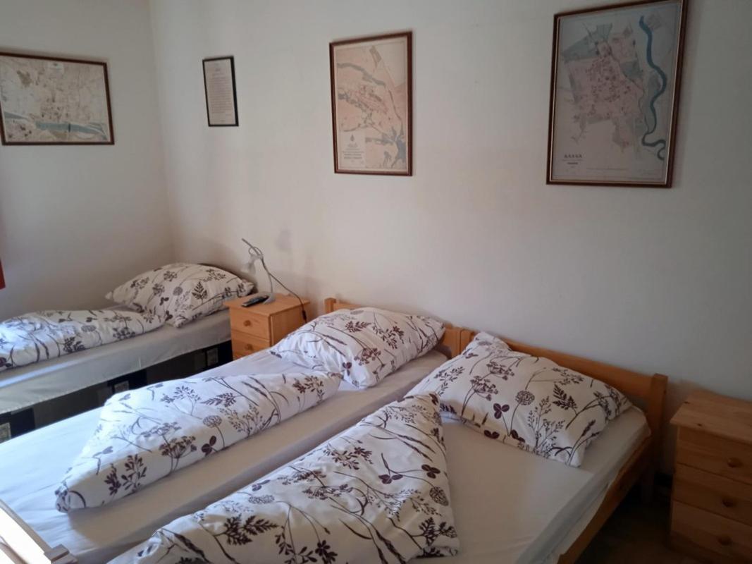 Nagy-Magyarorszag Park Bed & Breakfast Isztimer Exterior photo